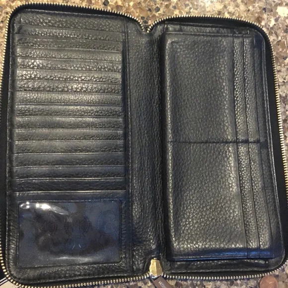 Michael Kors Continental Leather Wallet (Large) - Picture 3 of 8